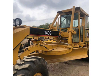 Zrovnávač CATERPILLAR 140H