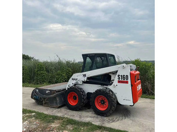 Kolesový nakladač BOBCAT S160