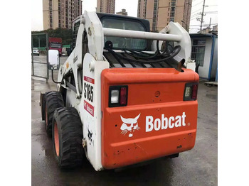 Kolesový nakladač BOBCAT S185