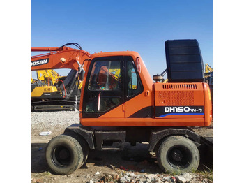 Pásové rýpadlo DOOSAN DH150W-7