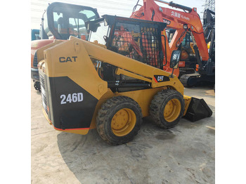 Šmykom riadený nakladač CATERPILLAR 226B