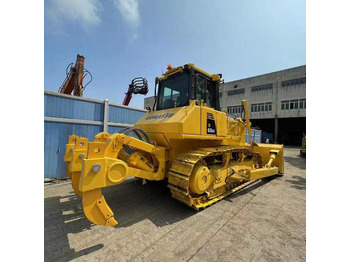 Buldozér KOMATSU D65