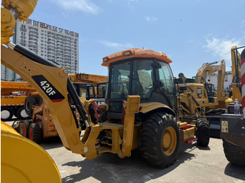 Rýpadlo-nakladač CATERPILLAR 420F