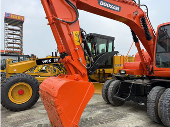 Leasing DOOSAN DH150W-7 DOOSAN DH150W-7: obrázok 2