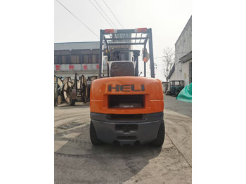 Dieselový vysokozdvižný vozík HELI 3.5-ton: obrázok 4