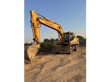 Kolesové rýpadlo HYUNDAI R210