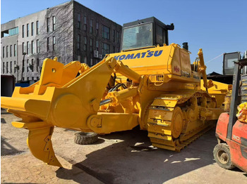 Buldozér KOMATSU