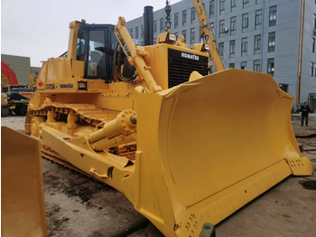 Buldozér KOMATSU