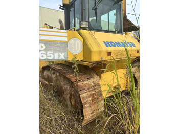 Buldozér KOMATSU D65