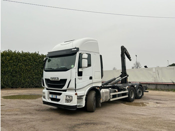 Hákový nosič kontajnerov IVECO Stralis 500