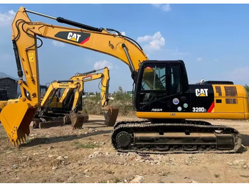 Pásové rýpadlo CATERPILLAR 320D2