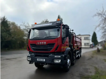 Sklápač IVECO Trakker