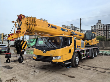 Žeriav pre všetky terény XCMG XCT25