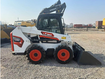 Šmykom riadený nakladač BOBCAT S510