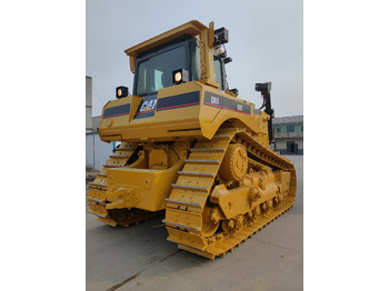 Buldozér CATERPILLAR D8T