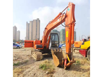 Pásové rýpadlo HITACHI EX120-5: obrázok 5