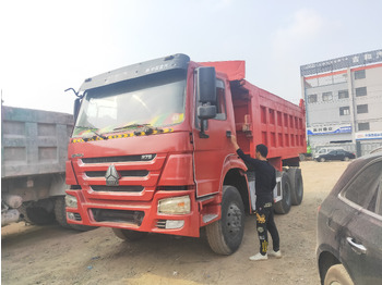 Sklápač SINOTRUK HOWO