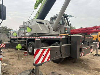 Žeriav pre všetky terény ZOOMLION Crane 50Ton: obrázok 2