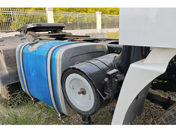 Ťahač SHACMAN Shacman X3000 Tractor for Sale in Sierra Leone: obrázok 4