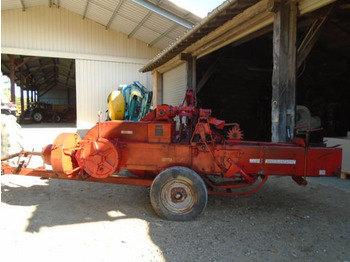 Lis na hranaté balíky MASSEY FERGUSON