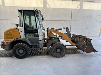 Kolesový nakladač LIEBHERR L 506