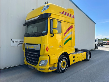 Ťahač DAF XF 530