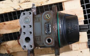 Hydraulika LIEBHERR