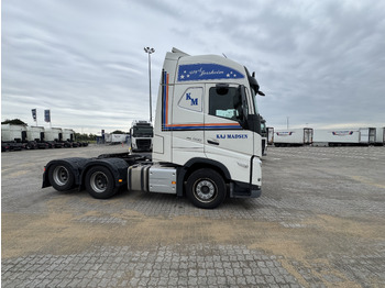 Ťahač VOLVO FH 500