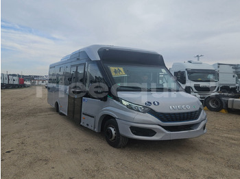 Prímestský autobus IVECO