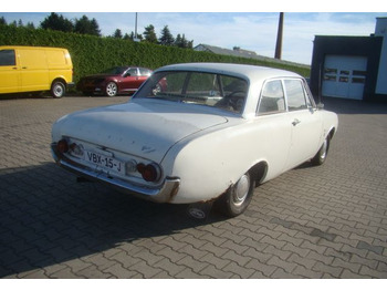 Coupe Ford Taunus: obrázok 4