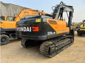 Pásové rýpadlo HYUNDAI