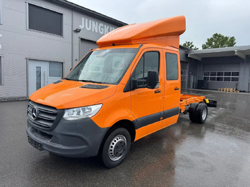 Mini ťahač MERCEDES-BENZ Sprinter 519