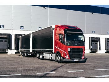Plachtové nákladné vozidlo VOLVO FH