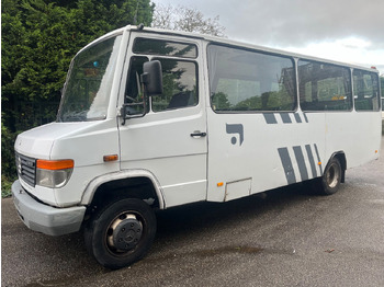 Prímestský autobus MERCEDES-BENZ Vario 815
