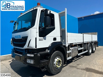 Valníkový/ Plošinový nákladný automobil IVECO Trakker