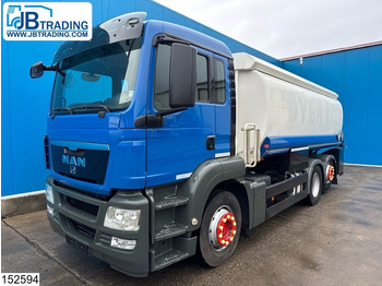 Cisternové vozidlo MAN TGS 26.320