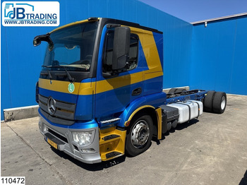 Podvozek s kabinou MERCEDES-BENZ Actros 1843
