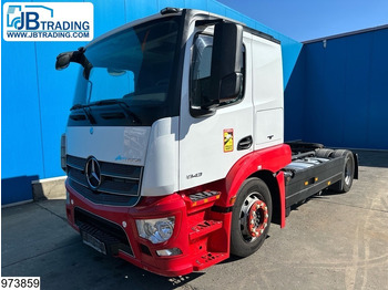 Ťahač MERCEDES-BENZ Actros 1843