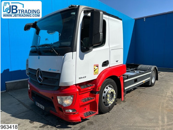 Ťahač MERCEDES-BENZ Actros 1843