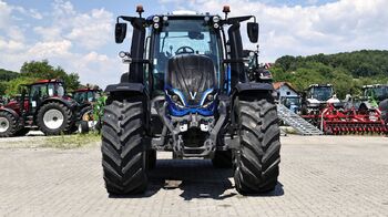 Traktor Valtra T175e Direct: obrázok 2 Traktor Valtra T175e Direct: obrázok 2