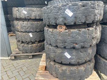 Pneumatiky a disky LIEBHERR