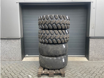 Pneumatiky a disky TEREX