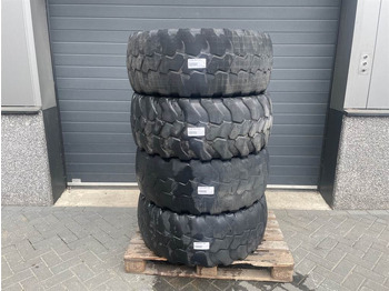 Pneumatiky a disky TEREX