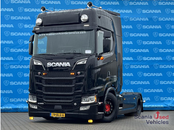 Ťahač SCANIA S 520