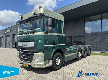 Hákový nosič kontajnerov DAF XF 460