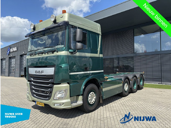 Hákový nosič kontajnerov DAF XF 460