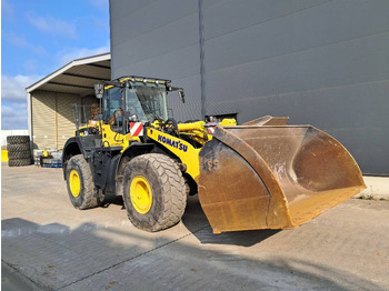 Kolesový nakladač KOMATSU WA380-8