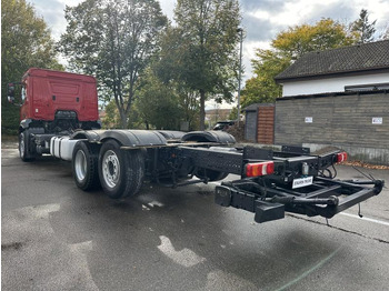 Podvozek s kabinou Mercedes-Benz 2532 LL 6x2 LANGES Fahrgestell Intarder Lenkachse: obrázok 3