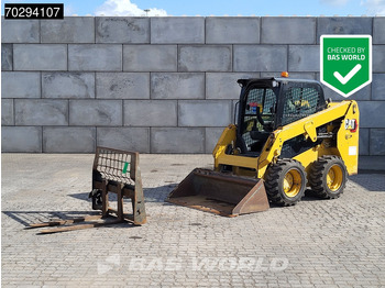 Šmykom riadený nakladač CATERPILLAR 226D