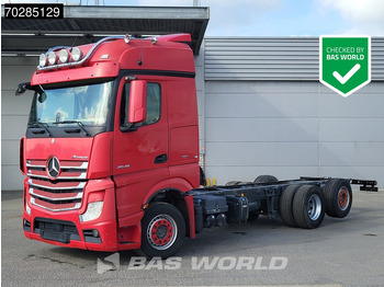 Podvozek s kabinou MERCEDES-BENZ Actros 2548